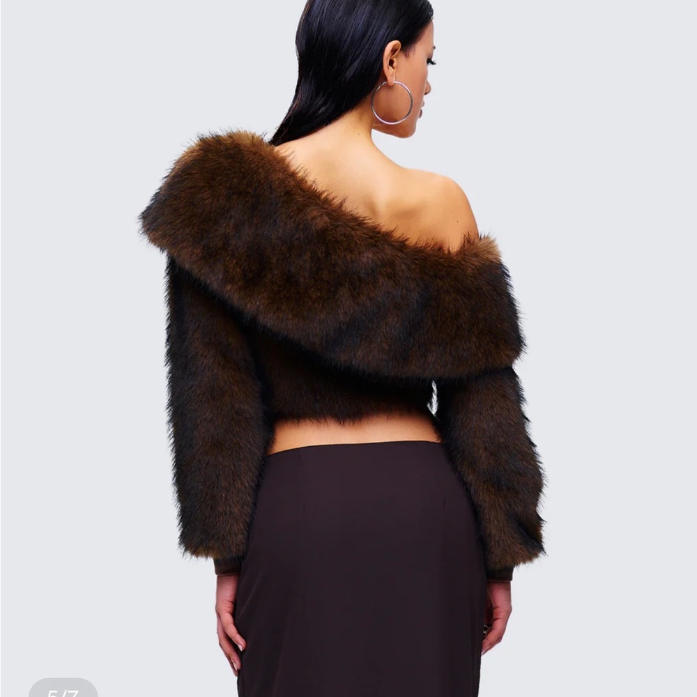 Faux Fur Off-Shoulder Jacket - Picture 3 of 4